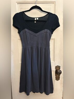 Frenchi Two-Tone Mini Dress in Black and Charcoal